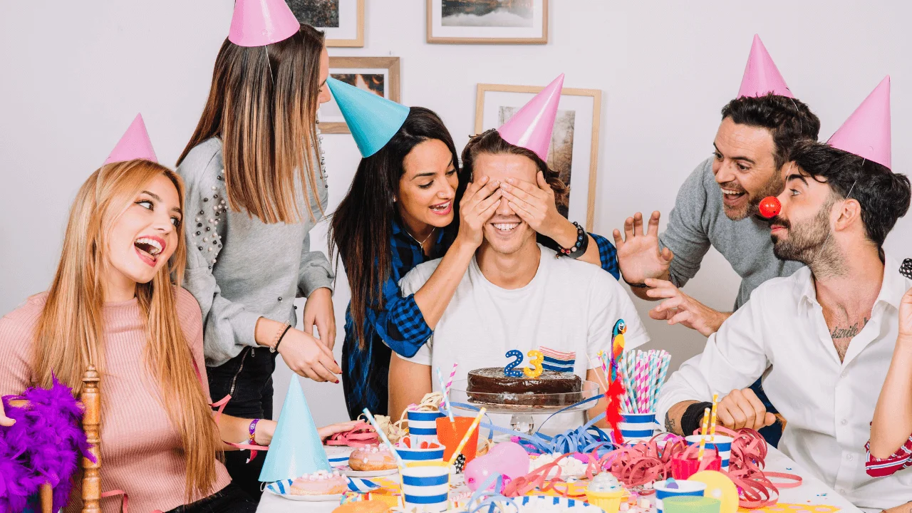 ¡Celebra tu cumpleaños con Adipa y regálate un curso gratis!