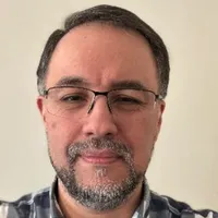 Mg. Dr. Fernando Bravo
