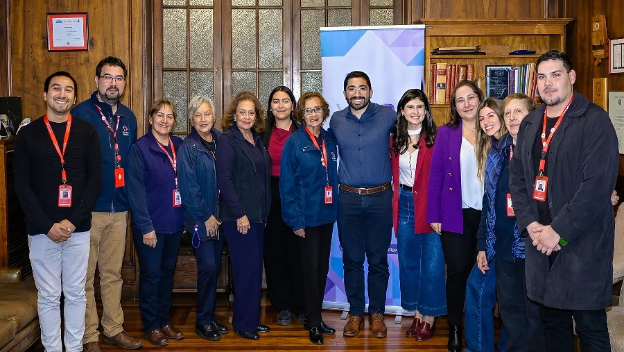 Cruz Roja y ADIPA sellan alianza con foco en certificación en primeros auxilios psicológicos