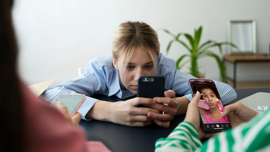 Adicción a las redes sociales: guía clínica y abordaje terapéutico